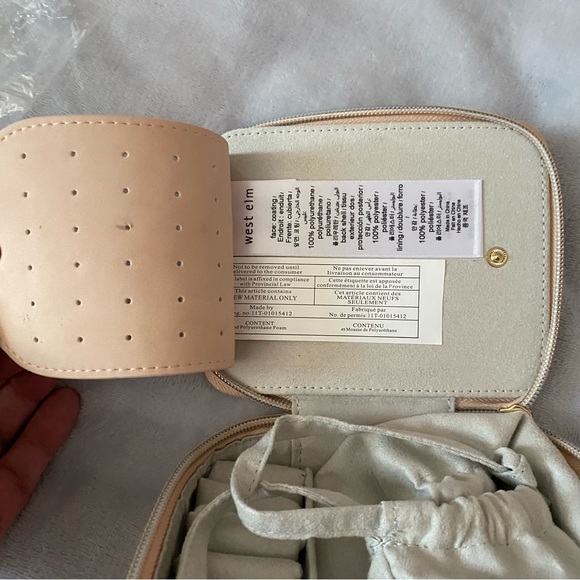 West Elm travel jewelry case/ storage - Picture 8 of 14